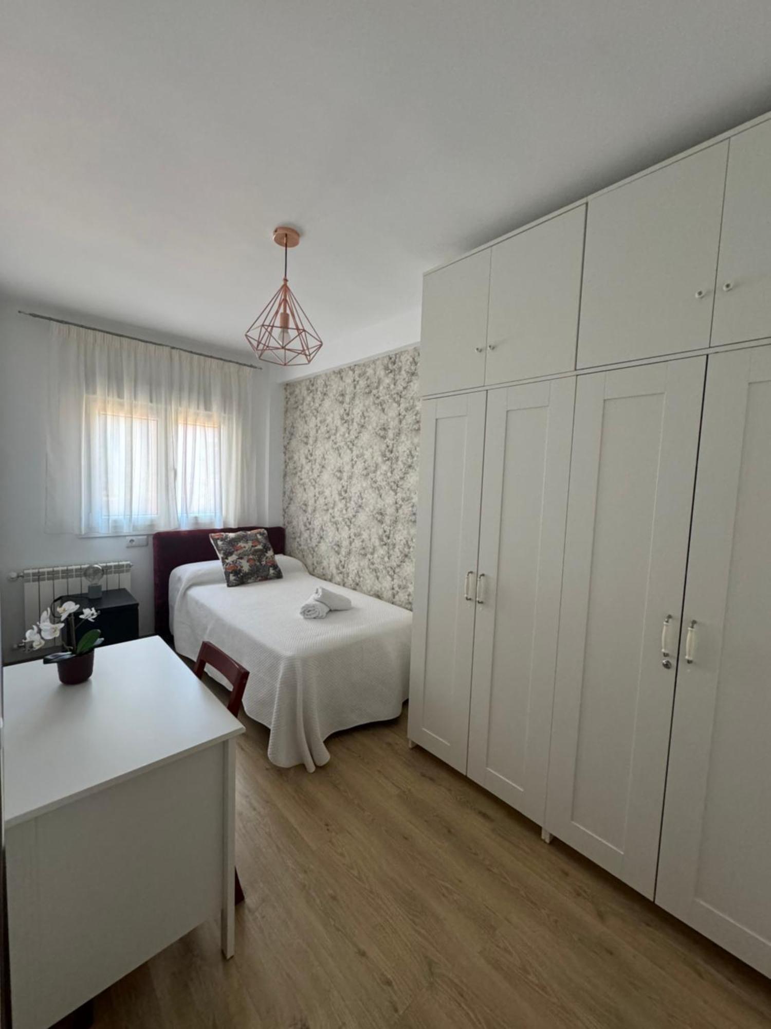 Apartmán Alcala Luxury Piso Completo De 80M Alcalá de Henares Exteriér fotografie